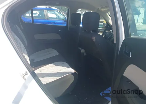 2014 Chevrolet Equinox Ls z USA, uszkodzony, nr VIN 1GNFLEEK0EZ120819